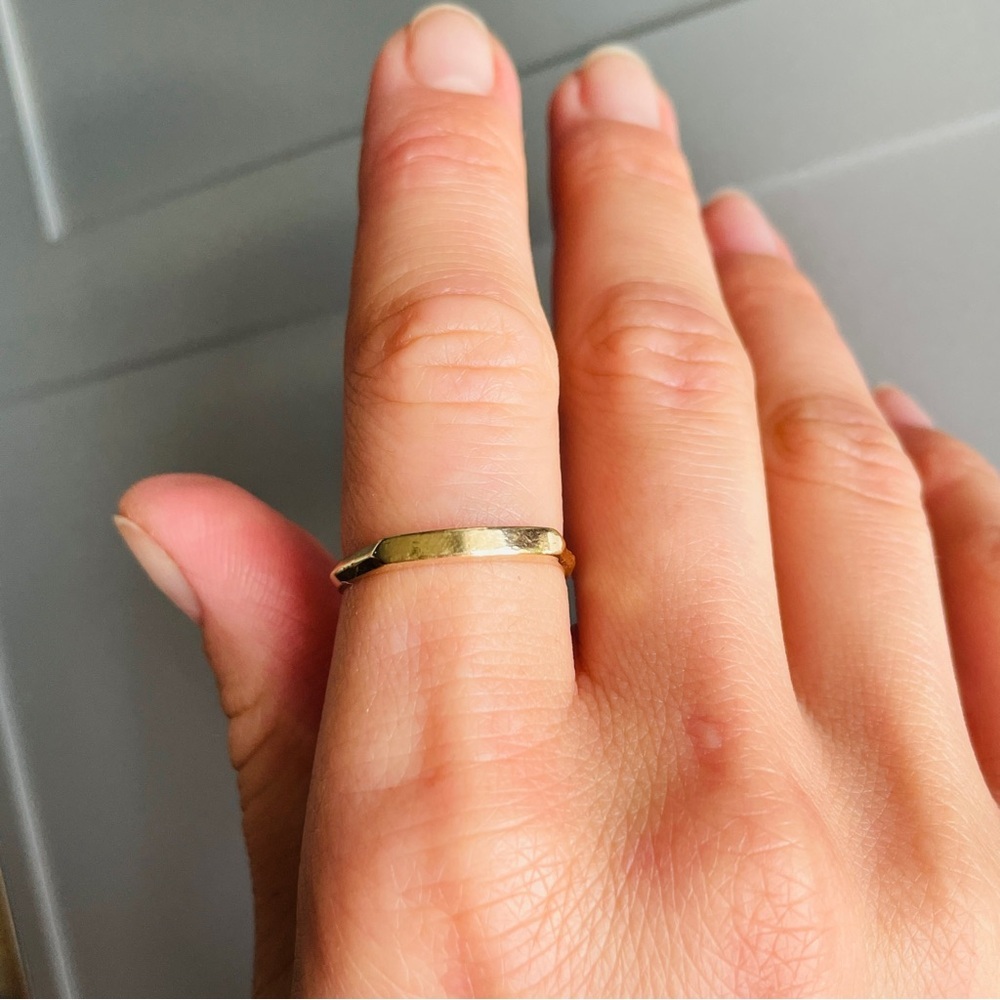 14K Yellow Gold Modern Minimalist Stackable Ring Band Vintage - Picture 3 of 13